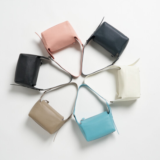 Bijoux  Epaule  ビジューエポール